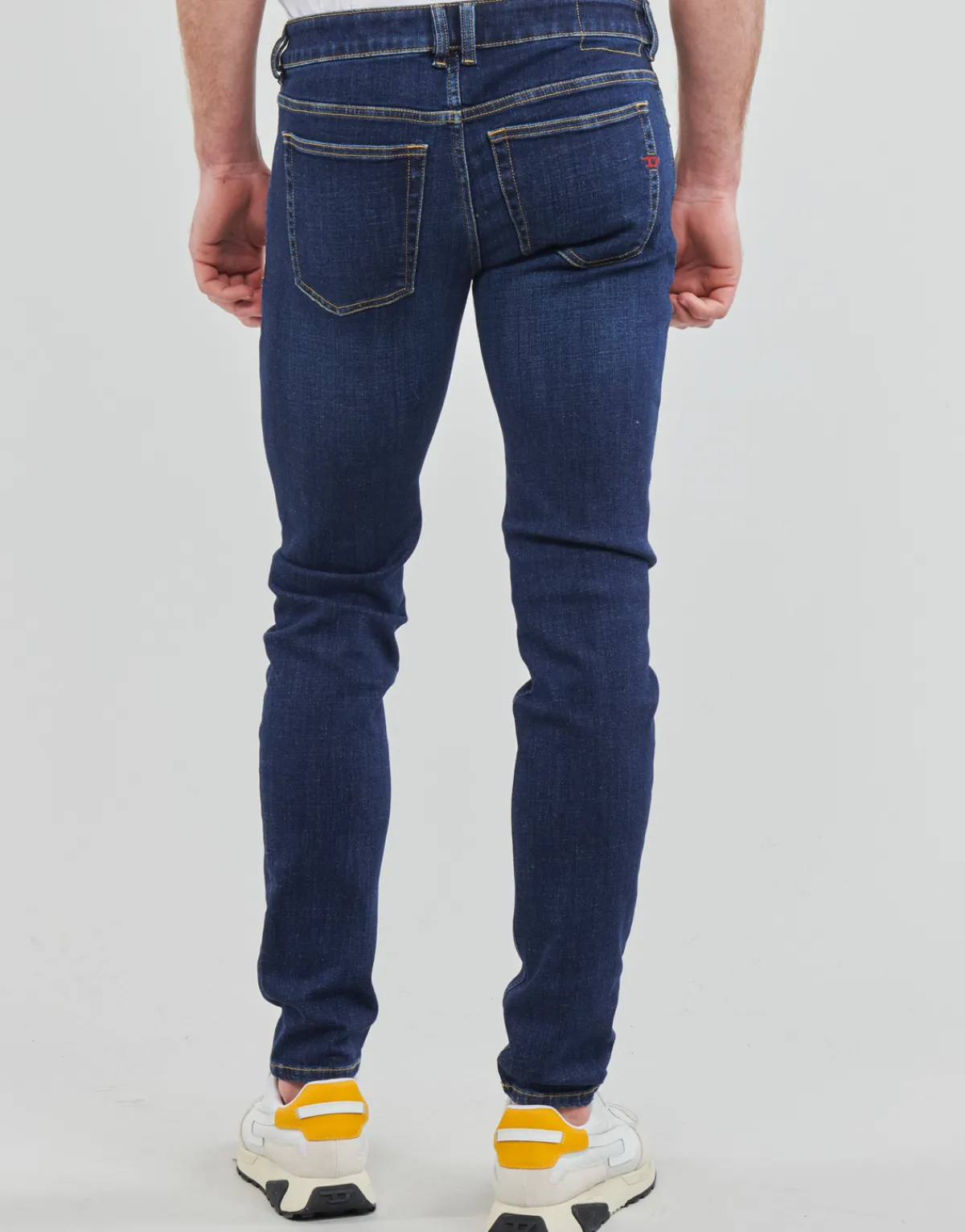 Diesel 1979 SLEENKER-Homme Jeans