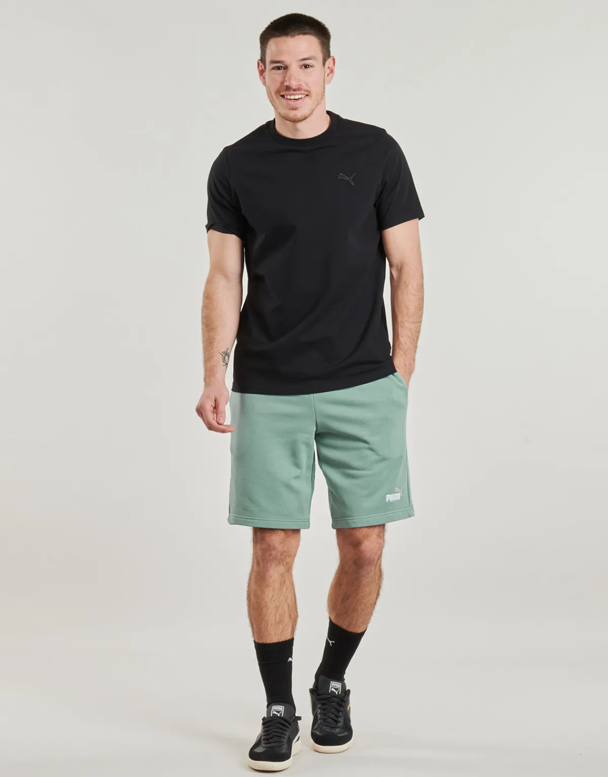 Puma ESS 2 COLOR LOGO SHORT-Homme Shorts & Bermudas