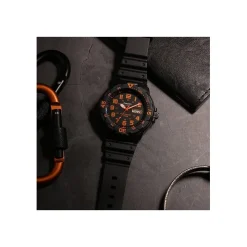 Casio MRW200H4B-Homme Montres