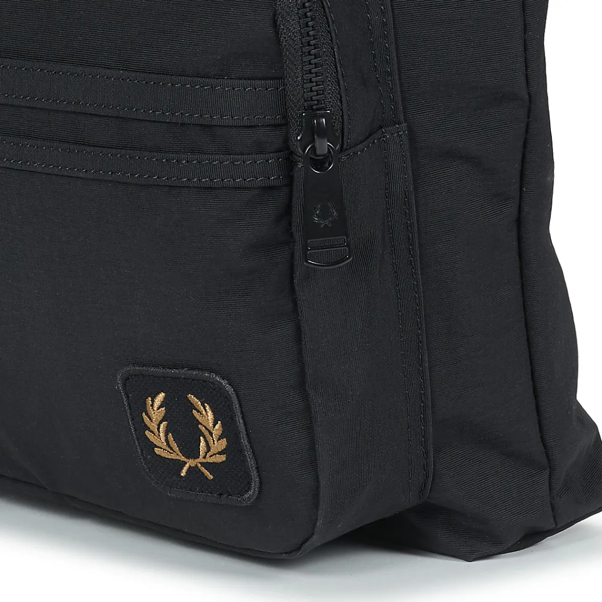 Fred Perry NYLON BADGE CROSSBODY BAG-Homme Pochettes / Sacoches