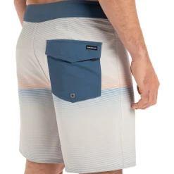 Quiksilver Surfsilk Straight Leg 18