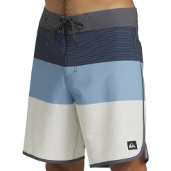 Quiksilver Surfsilk Tijuana 18