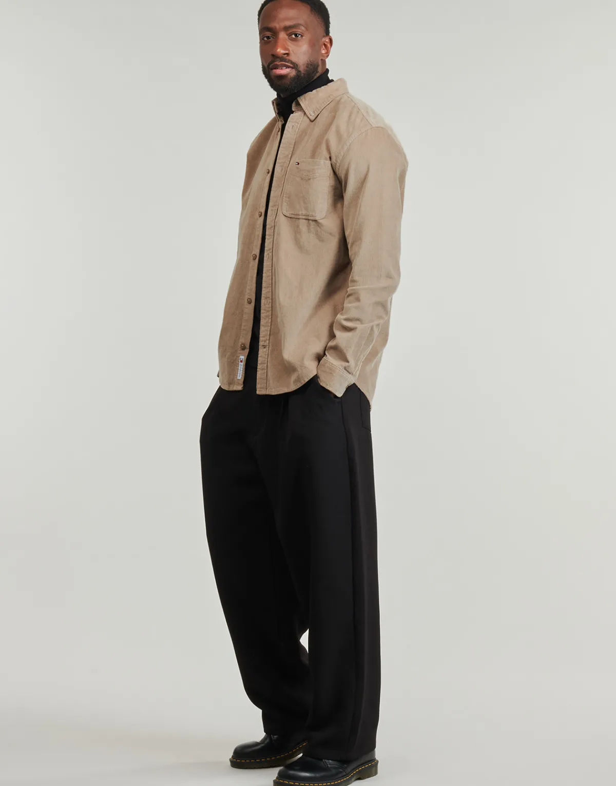 Tommy Jeans TJM REG BABY CORD SHIRT EXT-Homme Chemises